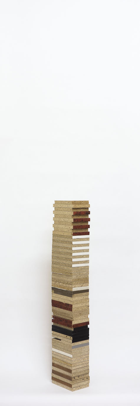 104.8 cm hoch3